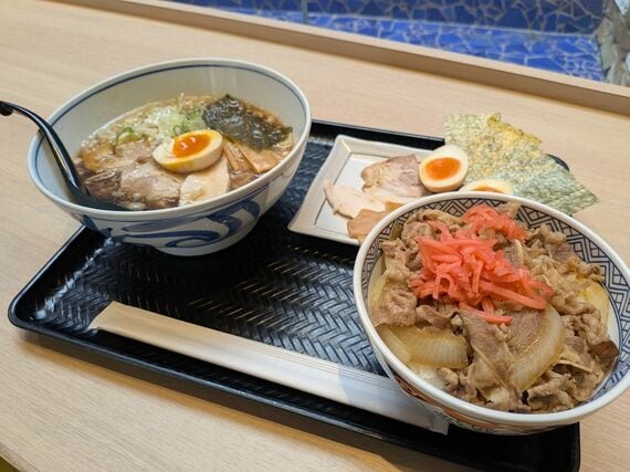 トリトンキッチン・フードコート 直久 吉野家