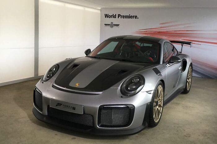 ポルシェ 911 GT2 RS｜Porsche 911 GT2 RS