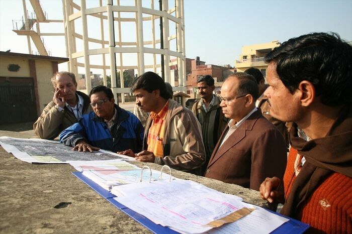 州や市の水道当局との間で滞る「アグラ上水道整備事業」