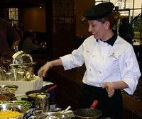 米国でホテルマン、ホテルウーマンになるためには？