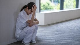 耐えるしかなかった…看護師の心を壊す｢感情労働｣という見えない重荷　"白衣の天使"神話の裏で起こっている真実