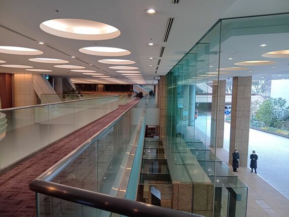 ホテル内の廊下