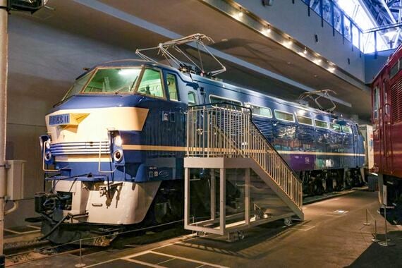 国鉄最強の電気機関車｢EF66｣今どこで見られる？ カットボディも含め