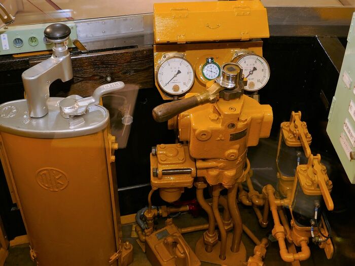 修復したデハ230形の運転台