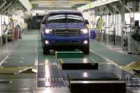 自動車業界は中期的に堅調な成長持続。部品業界は高水準の設備投資継続能力が重要　《ムーディーズの業界分析》