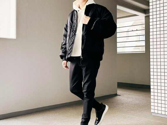 ブルゾンのカジュアルな着こなし
