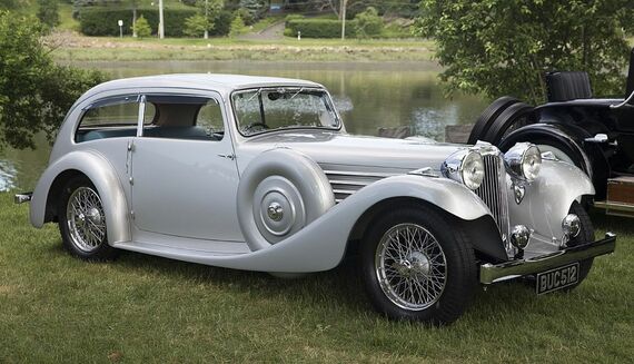 「タイプ00」のスタイリングと通じるものがある1935年の「SS1 エアライン・サルーン」（写真：Jaguar Cars）