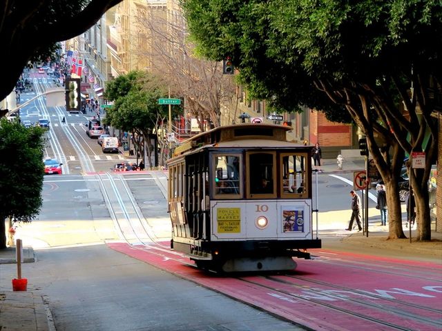 クルマ王国 米国で進化した路面電車の実力 海外 東洋経済オンライン 社会をよくする経済ニュース