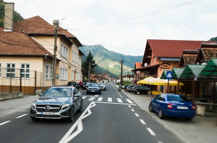 メルセデス・ベンツ GLC250 クーペ｜Mercedes-Benz GLC250 Coupe