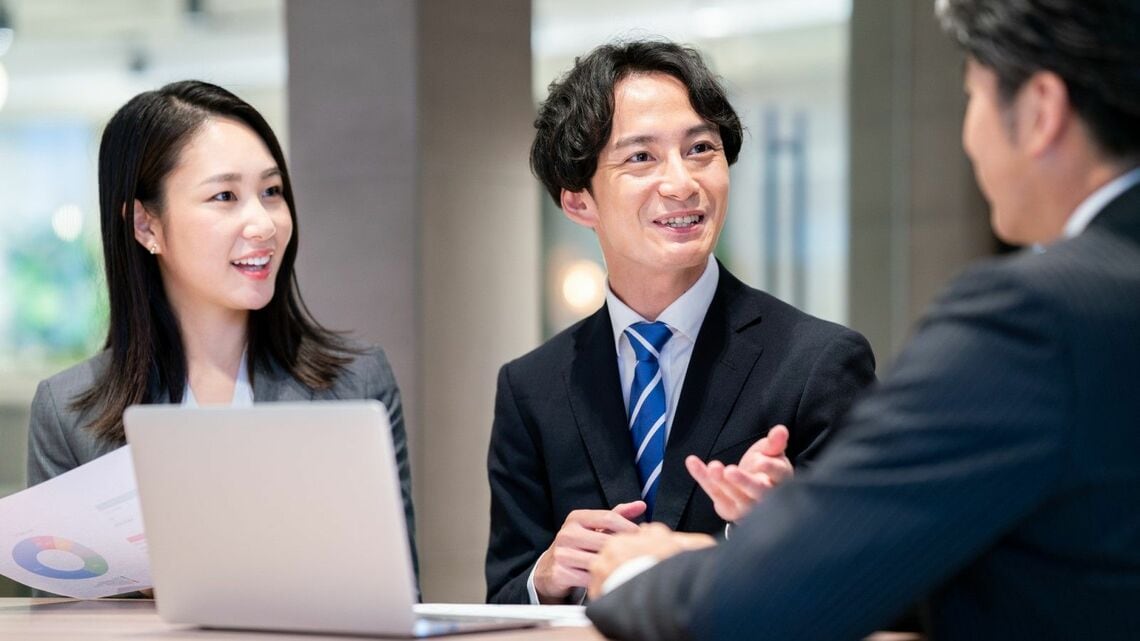 社員の幸福度を上げる人間関係形成術（写真：kotoru／PIXTA）