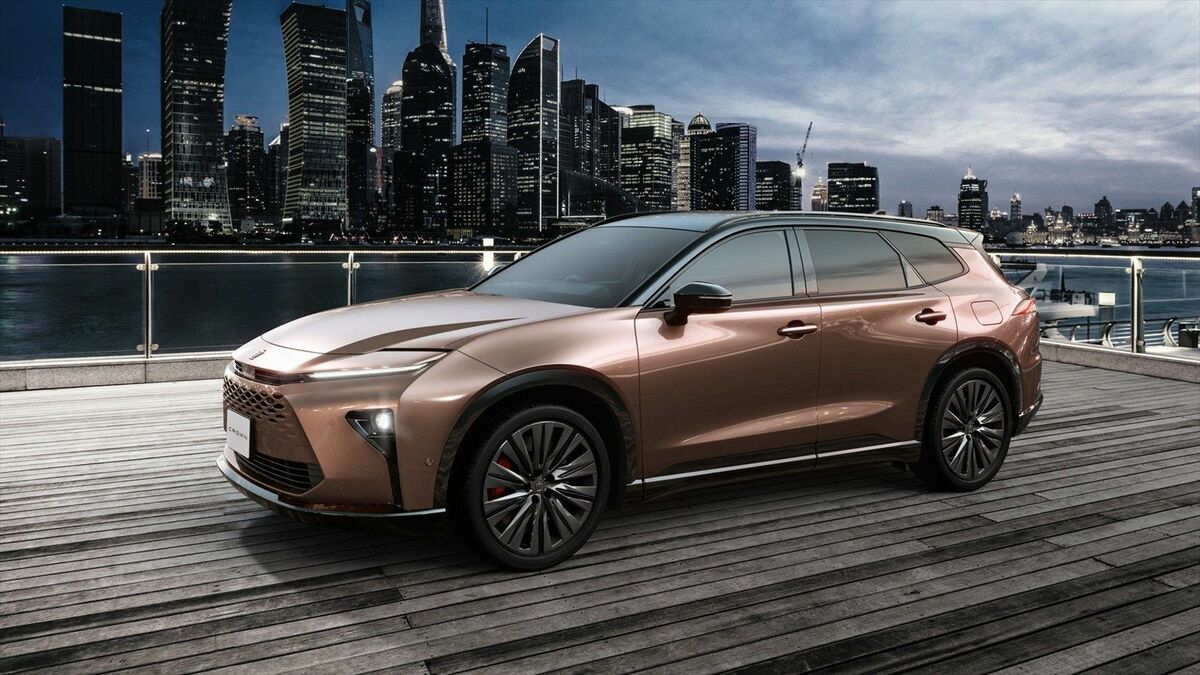 クラウン エステート｢隠れヒット車｣といえるワケ。発売1年の販売データから見えたシリーズを支える功労者 | ライフ | 東洋経済オンライン