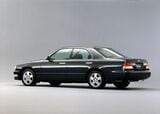 1995年発売、日産自動車「セドリック/グロリア」（写真：日産自動車）