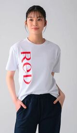 クールネック半袖（ロゴあり）（『ReD』公式HPより）