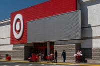 パンデミックでも好調の米小売り株ついに躓く インフレ抑制のための金融引き締めがとどめさす