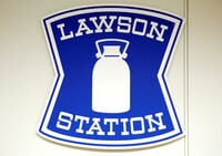 人手不足対策､ローソンが無人レジ店展開へ 午前0〜5時､レジ対応をする店員が不在に