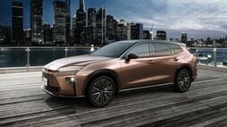 クラウン エステート｢隠れヒット車｣といえるワケ。発売1年の販売データから見えたシリーズを支える功労者