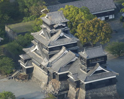 Japan Quake Breaches the Historic Walls of 400-year Old Kumamoto Castle