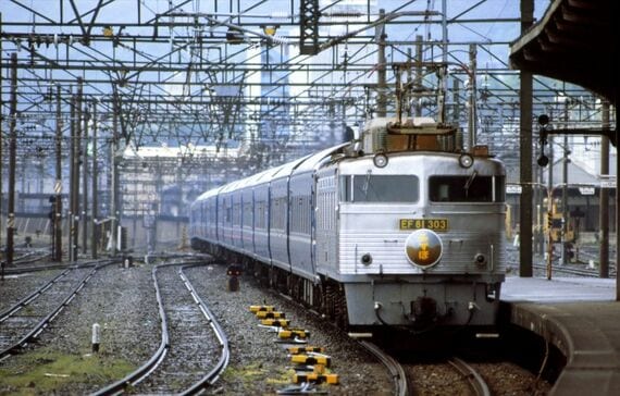 EF81 303 ブルトレ「みずほ」牽引