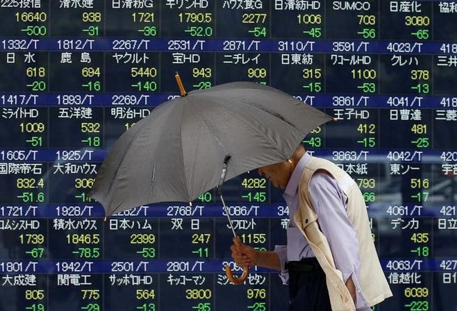 日経平均株価は反落､大阪地震で警戒感