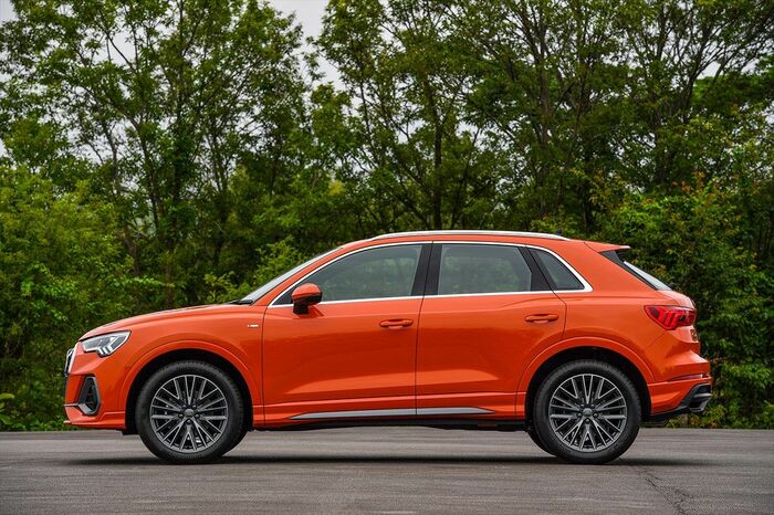 アウディ「Q3」