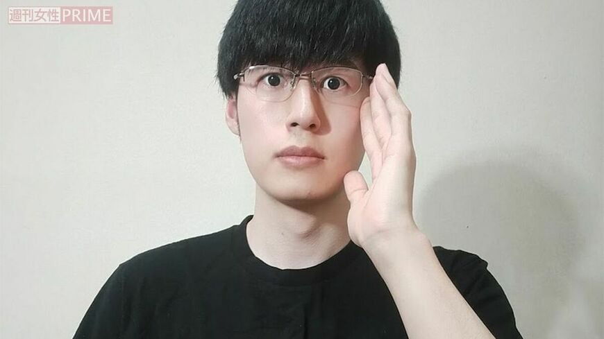 節約・貯金情報を配信するYouTubeチャンネル『倹者の流儀』を運営するくらまさん。日中は会社員として働き、副業で節約系ユーチューバーとして自身の生活やお金への考え方を公開している（写真：週刊女性PRIME）