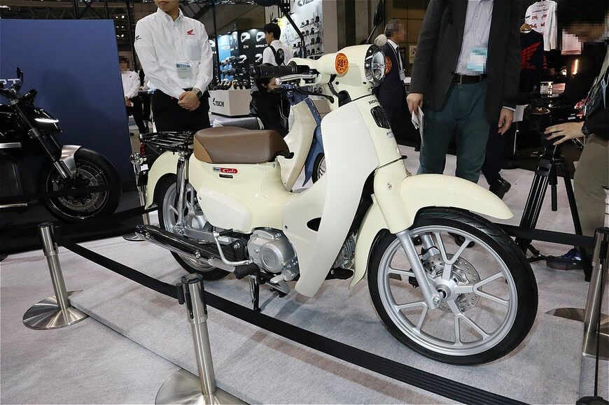 ホンダ「スーパーカブ110ライト コンセプト」（筆者撮影）