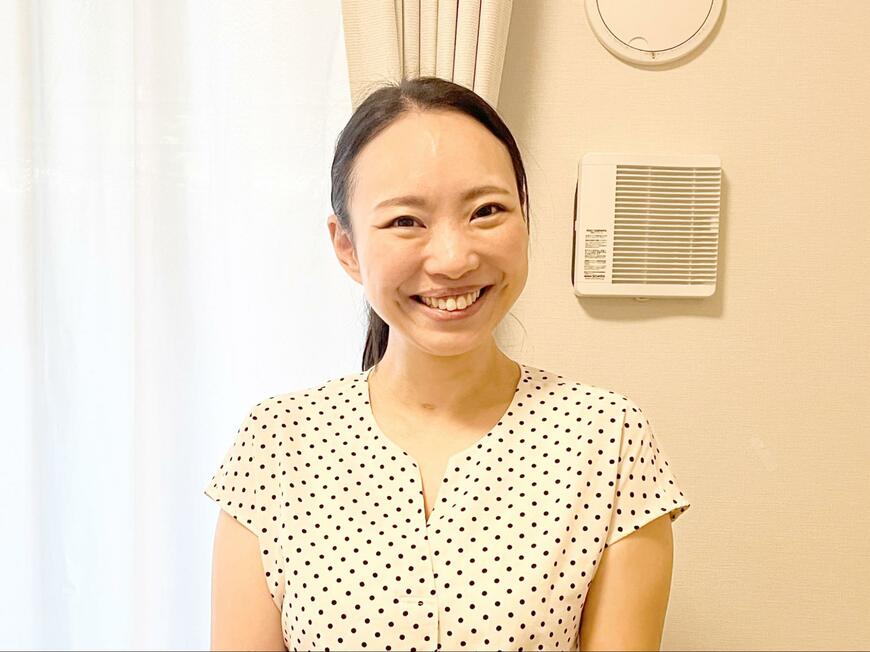 時折涙を浮かべながら、13年前の出来事を赤裸々に語ってくれたAさん（写真：筆者撮影）