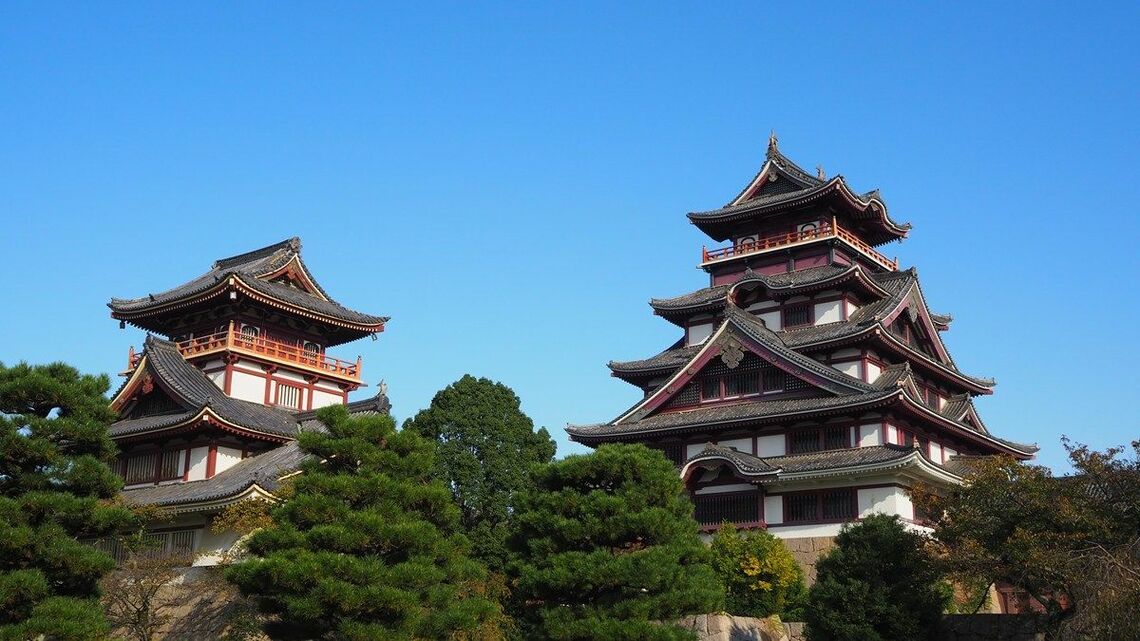 伏見桃山城の模擬天守（筆者撮影）
