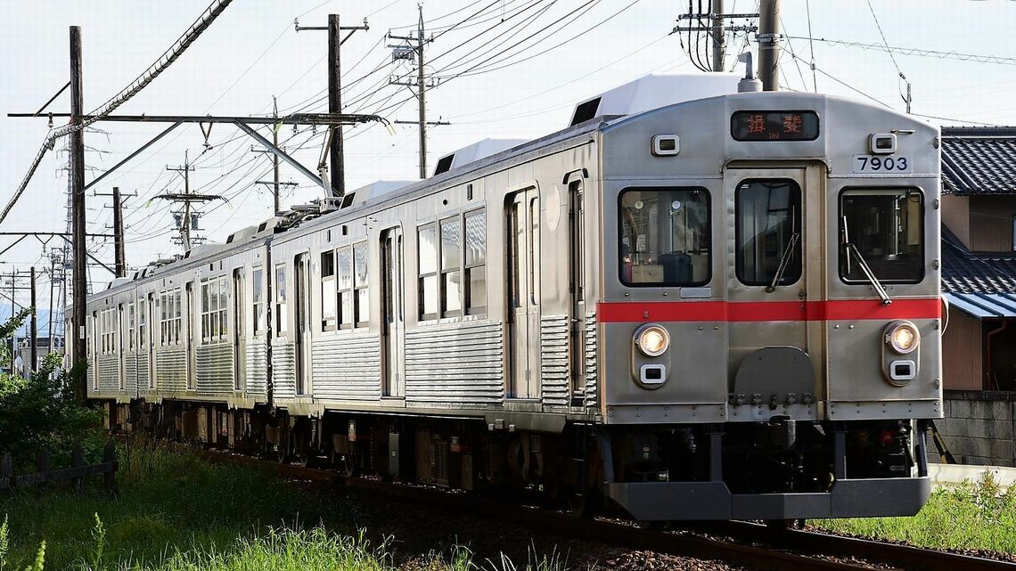 養老鉄道を走る7700系電車。元東急電鉄の7700系を譲り受けた（写真：photohiro／PIXTA）
