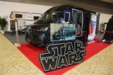 スター・ウォーズの世界観が広がるトイファクトリーのキャンピングカー「ダビンチ6.0＜スター・ウォーズ＞エディション」（筆者撮影）
