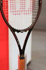 赤と黄のラインが象徴的