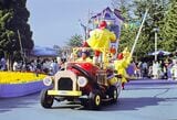 ディズニー５周年記念式典のようす（写真：1988年4月15日、吉野純治撮影）