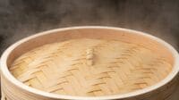 夏バテ解消､簡単すぎる｢せいろ蒸し肉レシピ｣2品