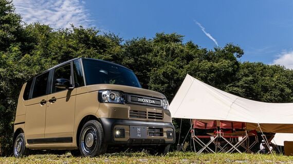 9月26日発表、9月27日発売を予定している、ホンダの新型軽自動車「N-BOX JOY」。撮影車両は、ホンダアクセスの用品を装着した「アクティブパッケージ」