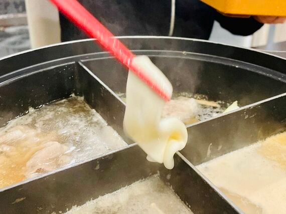 溶けたモッツァレラチーズ