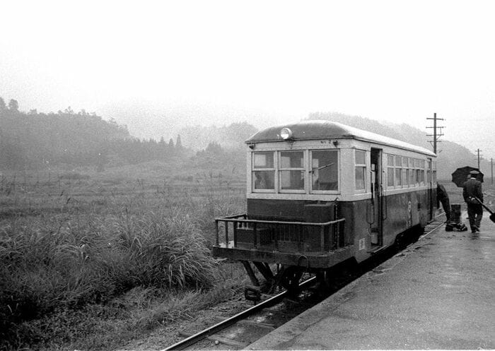尾小屋鉄道の金平駅（廃線）