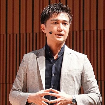 山川恭弘（やまかわ・やすひろ）バブソン大学で准教授として起業道や経営戦略、国際ビジネスの分野で教鞭をとる。国内ではアントレプレナーシップの第一人者として東京大学特任教授をはじめ数々の大学で教鞭をとる。その他、ベンチャーカフェ東京共同創設・顧問、経済産業省Jスタートアップ推薦委員、文部科学省起業教育有識者委員会メンバー、US-Japan Council Memberなどを務める