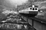 丹那トンネル開通前まで東海道本線だった御殿場線。撤去された鉄橋の橋脚が見える（撮影：南正時）