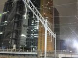 新橋駅付近で見つかった、損傷した架線設備（写真：JR東日本提供）