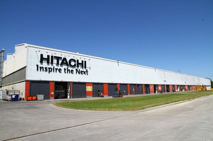 近代的なピストイア工場の建物