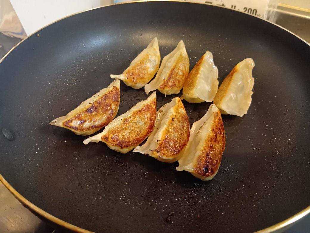 こんがり焼けた餃子