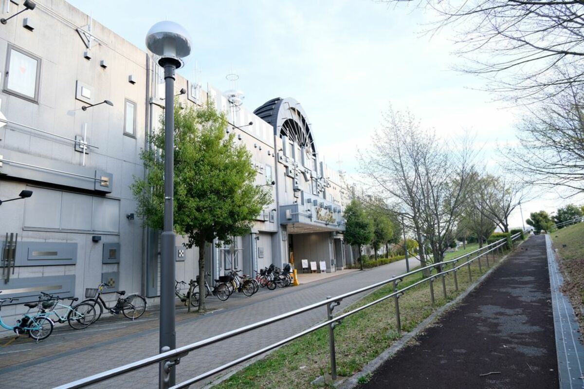 北海道発｢宮殿のような｣｢客が4時間滞在する書店｣の勝算《完全自社運営》の