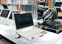 激安ノートパソコンが快進撃！！　日本勢の「聖域」に殴り込み