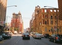 南アフリカ現地ルポ--勃興する黒人中間層、黒いダイヤの光と影