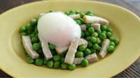 まるでサイゼリヤの｢青豆サラダ｣､冷蔵庫にある食材でカンタンに自宅で作れる｢グリーンピースの温サラダ｣の極意