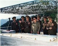 北朝鮮のミサイル発射で緊迫、オバマの現実的方策