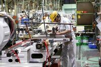 【産業天気図・工作機械】豊富な受注残の消化で前半は「晴れ」だが、外需の伸び一服で後半「曇り」へ下向く