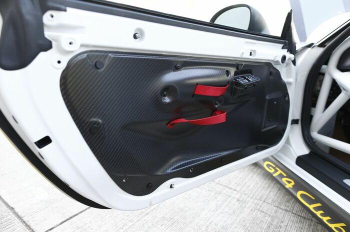 ポルシェ ケイマン GT4 クラブスポーツ｜Porsche Cayman GT4 Clubsport