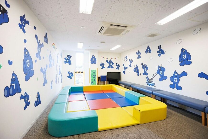 公式マスコット「モフレム」があしらわれたキッズルーム ©GAMBAOSAKA