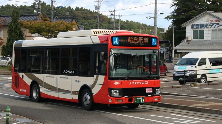 輪島駅前行きバス